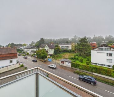 Luxurious 3-room penthouse apartment with balcony in Bottmingen - Photo 5