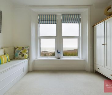 3 bedroom flat to rent - Photo 2