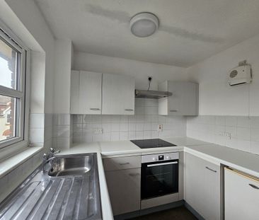 Captains Place, Hampshire, Southampton - Photo 3