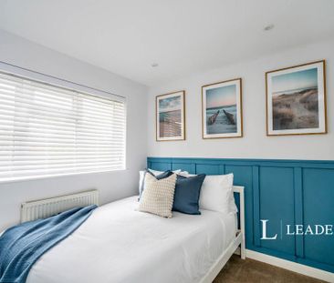 4 bedroom semi-detached house to rent - Photo 6