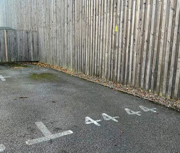 3 bedroom end of terrace house to rent - Photo 4