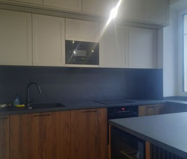 Czteropokojowe w kamienicy z tarasem i balkonami. - Zdjęcie 4