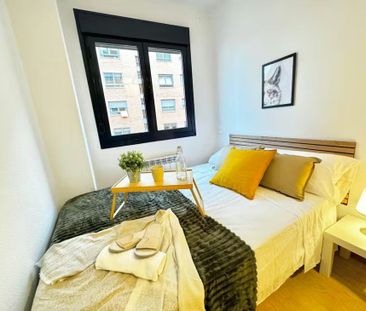 Calle de Vicente Blasco Ibez, Madrid, Community of Madrid 28050 - Photo 4