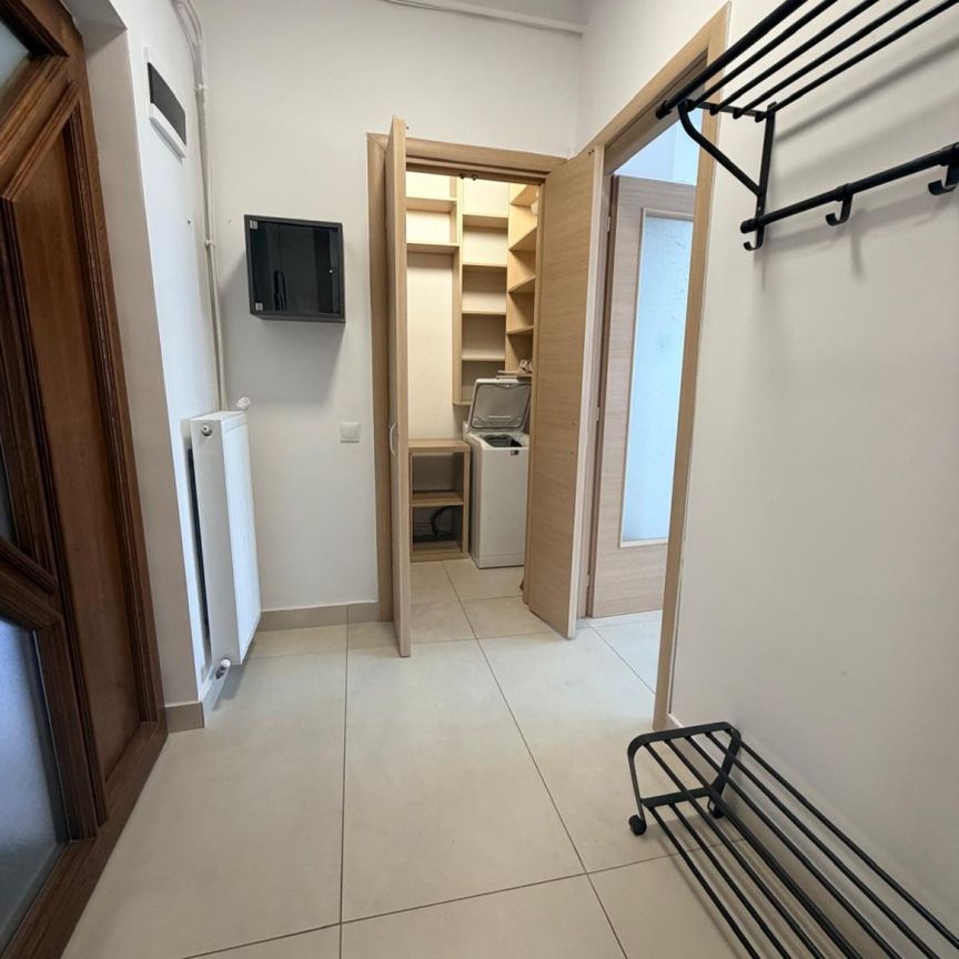 Apartment for Rent in Cluj-Napoca, at a 15 minute walk from the University of Veterinary Medicine and Agricultural Sciences, apartment located in a villa - Photo 1