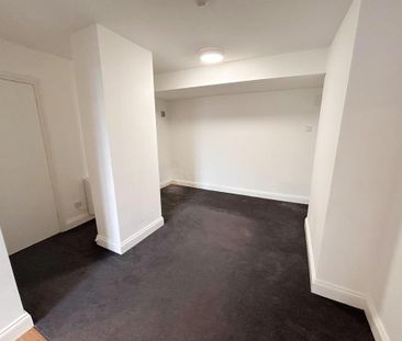 2 bedroom maisonette to rent - Photo 4