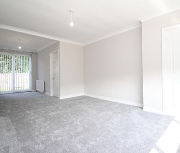 2 bedroom semi-detached house to rent - Photo 6