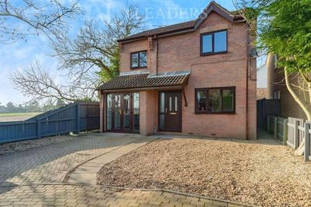 Farrow Avenue, Holbeach, PE12 - Photo 3