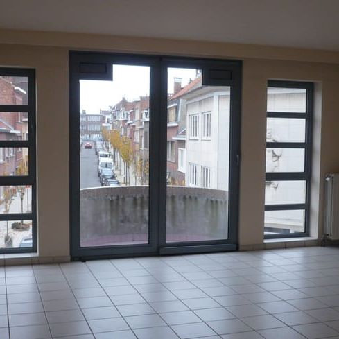 Appartement te huur - Photo 1