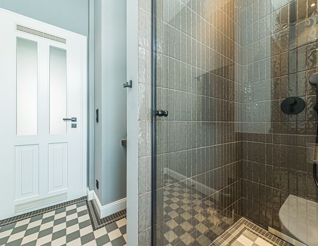 City-Residence: Komplett sanierte und neu möblierte 3,5-Zi.-Wohnung mit 2 Schlafzimmern - Foto 1