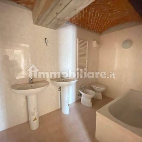 Trilocale via Caduti della Libertà 1, Centro, Verrès - Photo 1