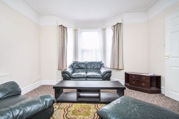 Capstone Road, Charminster - Photo 1