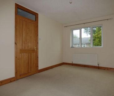 1 bedroom semi-detached house to rent - Photo 3