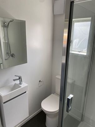 Charming 2BR Flat in Pt Chevalier! - Photo 1