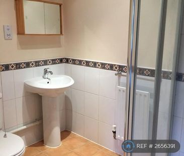 1 bedroom in a house share to rent - Photo 3