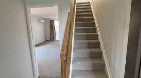 Stand Alone 2BR Home in Ellerslie - Photo 5