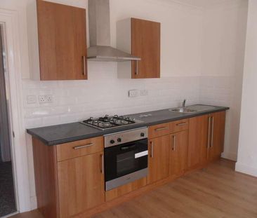 Waterloo Road, SO15 - Photo 5