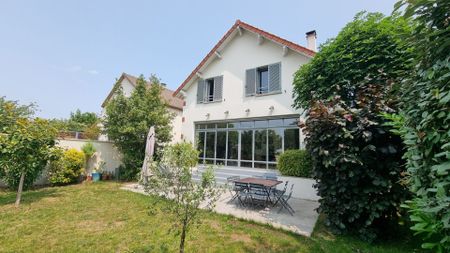 MAISONS-LAFFITTE - Maison 9 pièces de 194 m² - Photo 3