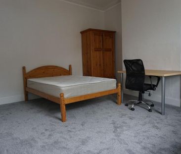 6 bedroom house to rent - Photo 4