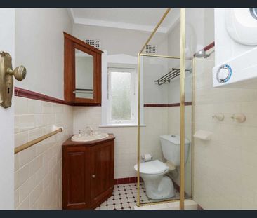 APARTMENT WITH LOTS OF CHARACTER - Photo 5