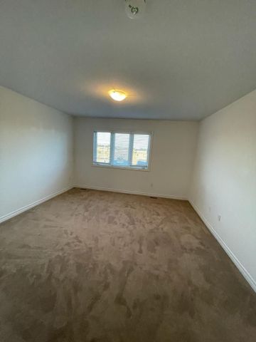 For Lease - 73 Brennan Crescent, Loyalist, Ontario - Photo 3