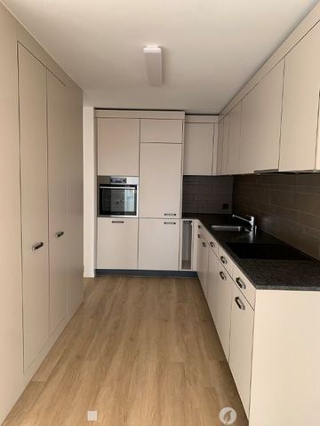 Sanierte Wohnung in Biel zu vermieten - Foto 2