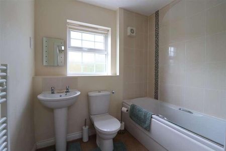 Sparnock Grove, Truro, TR1 - Photo 5