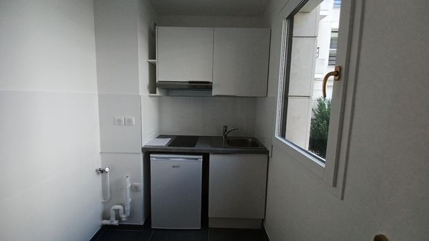 location Appartement T1 DE 29.1m² À ISSY LES MOULINEAUX - Photo 1