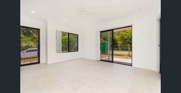 Beautiful 4-Bedroom Family Home Offering Modern Comfort And Convenience. - Photo 1