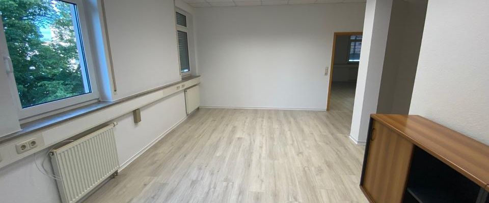 sehr großzügige 2-Zi.-Whg., 2 Bäder, Lift, Garage - Photo 1