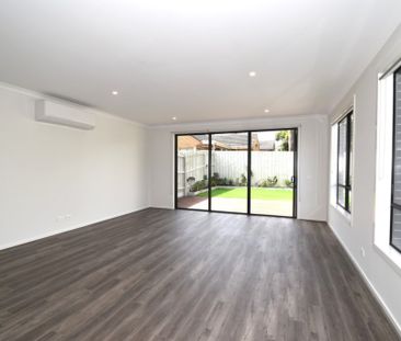 Stunning Brand-New Townhouse - Photo 2