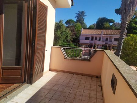 Villa in affitto a Genzano Di Roma - Photo 2