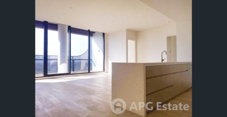 Elegant St Kilda Road Residence with Resort-Style Amenities - Photo 4