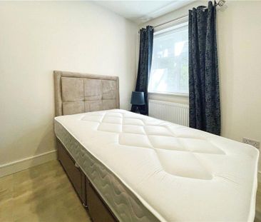 2 bedroom maisonette to rent - Photo 5