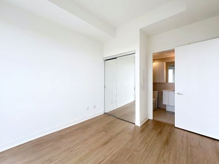For Lease - 10 Deerlick Court Unit# 817, Toronto, Ontario - Photo 5
