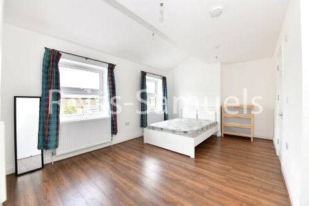 6 bedroom terraced house to rent - Photo 5