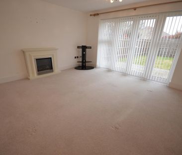 2 bedroom bungalow to rent - Photo 1