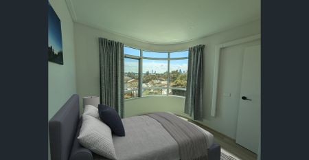 Stylish City-View Apartment in the Heart of Port Melbourne - Photo 3