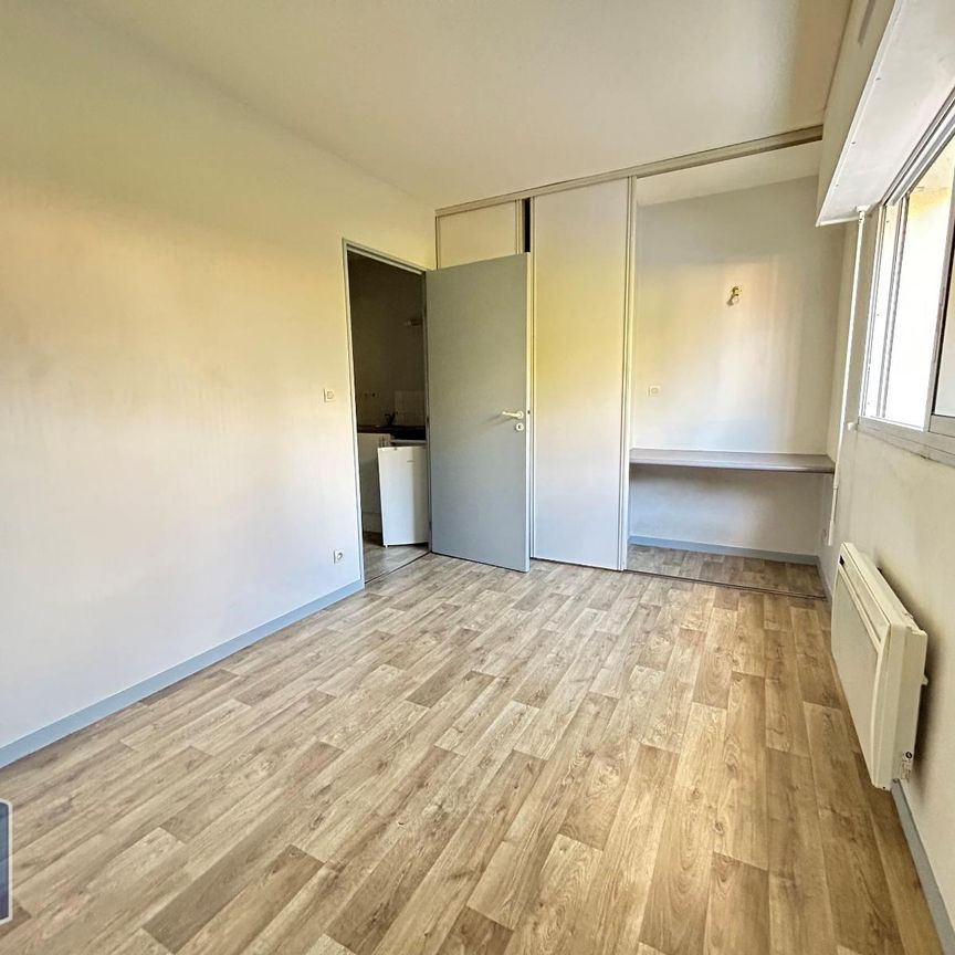 Location Appartement 1 pièce 18m² POITIERS 86000 - Photo 1