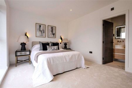 Beautifully designed, high specification, spacious detached contemporary family homes with an abundance of space and light. - Photo 5