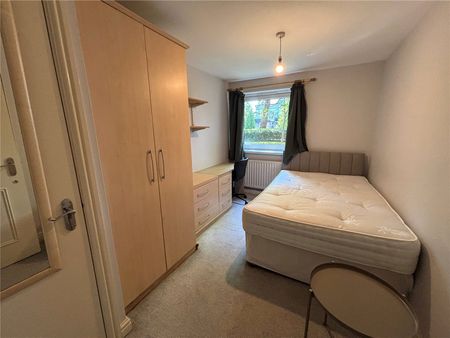 3 bedroom apartment to rent The Deansgate, 1 Whiteoak Road, Manchester, M14 - Photo 3