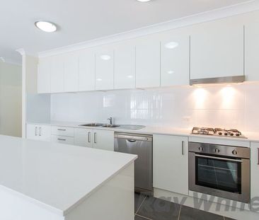 Modern, Contemporary, Low Maintenance - Photo 4