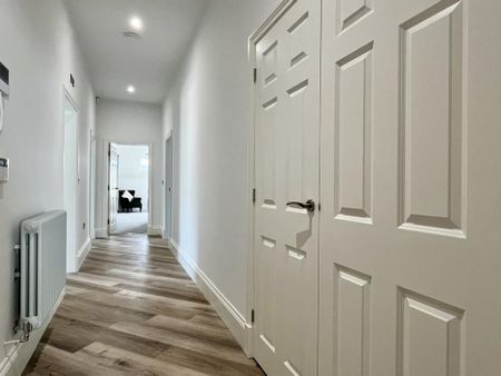 3 bedroom apartment to rent - Photo 2