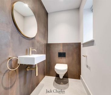 2 bedroom terraced house to rent - Photo 4