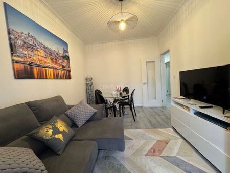 Apartamento T2 Mobilado – Zona Calma e Privilegiada, junto a praias e a 10 Minutos de Lisboa - Photo 2