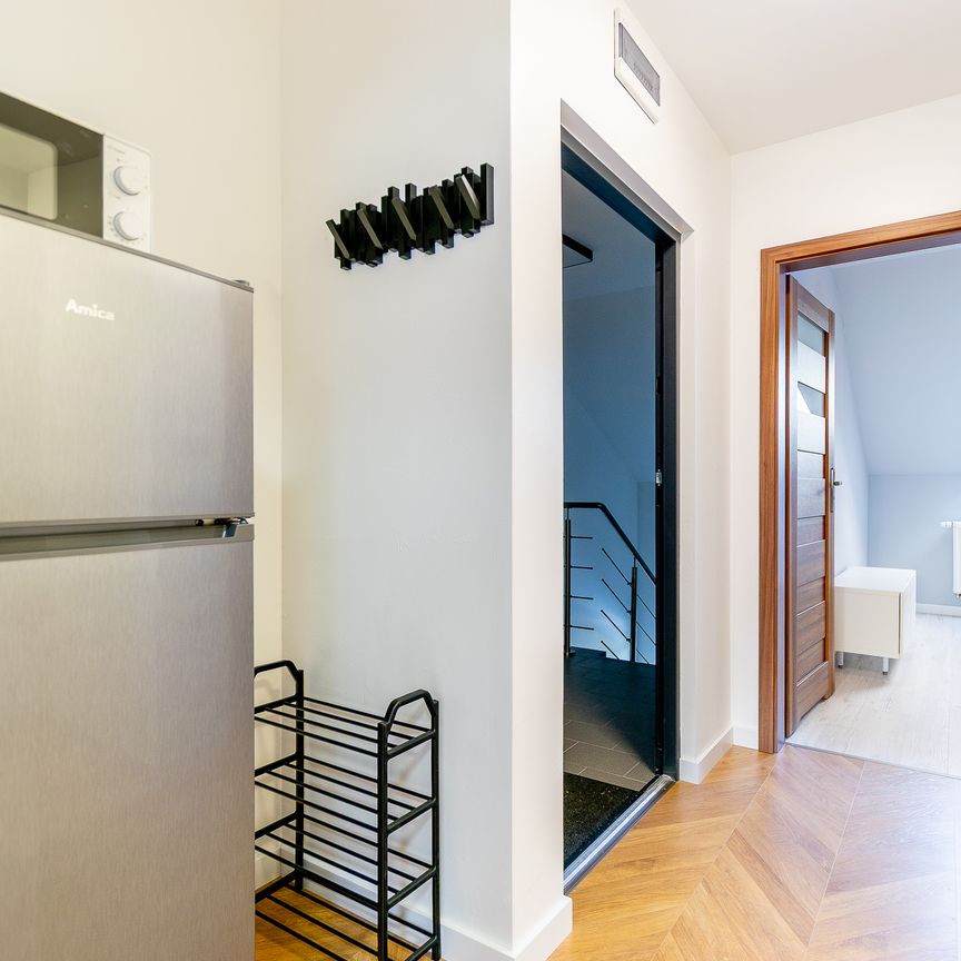 2 pok. 41m2 | 200 PLN opłata admin. | Bonarka[ENG] - Фото 1