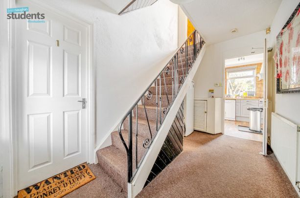 5 bedroom semi-detached house to rent - Photo 1
