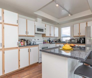 #1202-2120 Argyle Avenue, West Vancouver - Photo 3