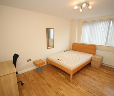 2 bedroom Apartment to rent in Flat 2, Norden House, Stowell Street... - Photo 5