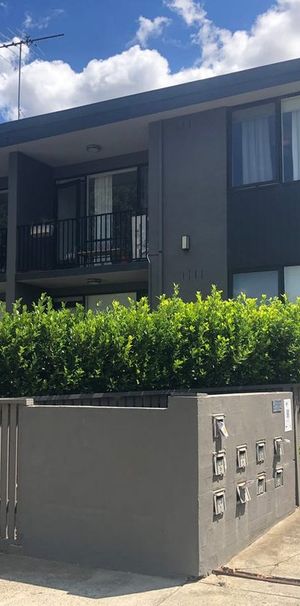 8/9 Christmas Street, Northcote VIC 3070 - Photo 1