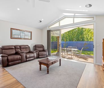 23 Nottingham Road, Thurgoona NSW 2640 - House For Rent | Domain - Photo 1